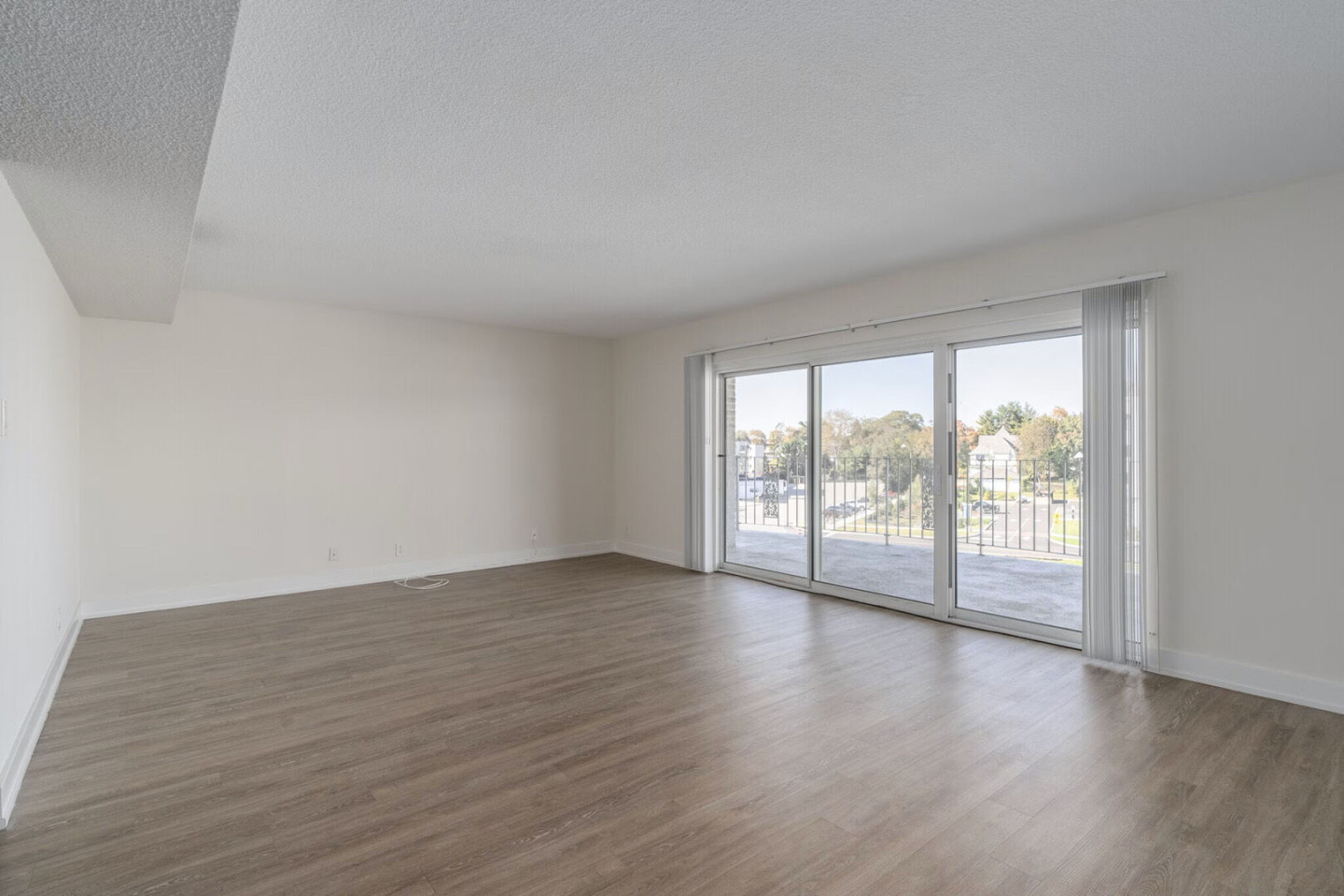 Plaza Apartments Image 31