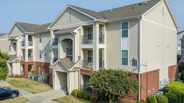 Independence Place West Fayetteville Apartments Image 36