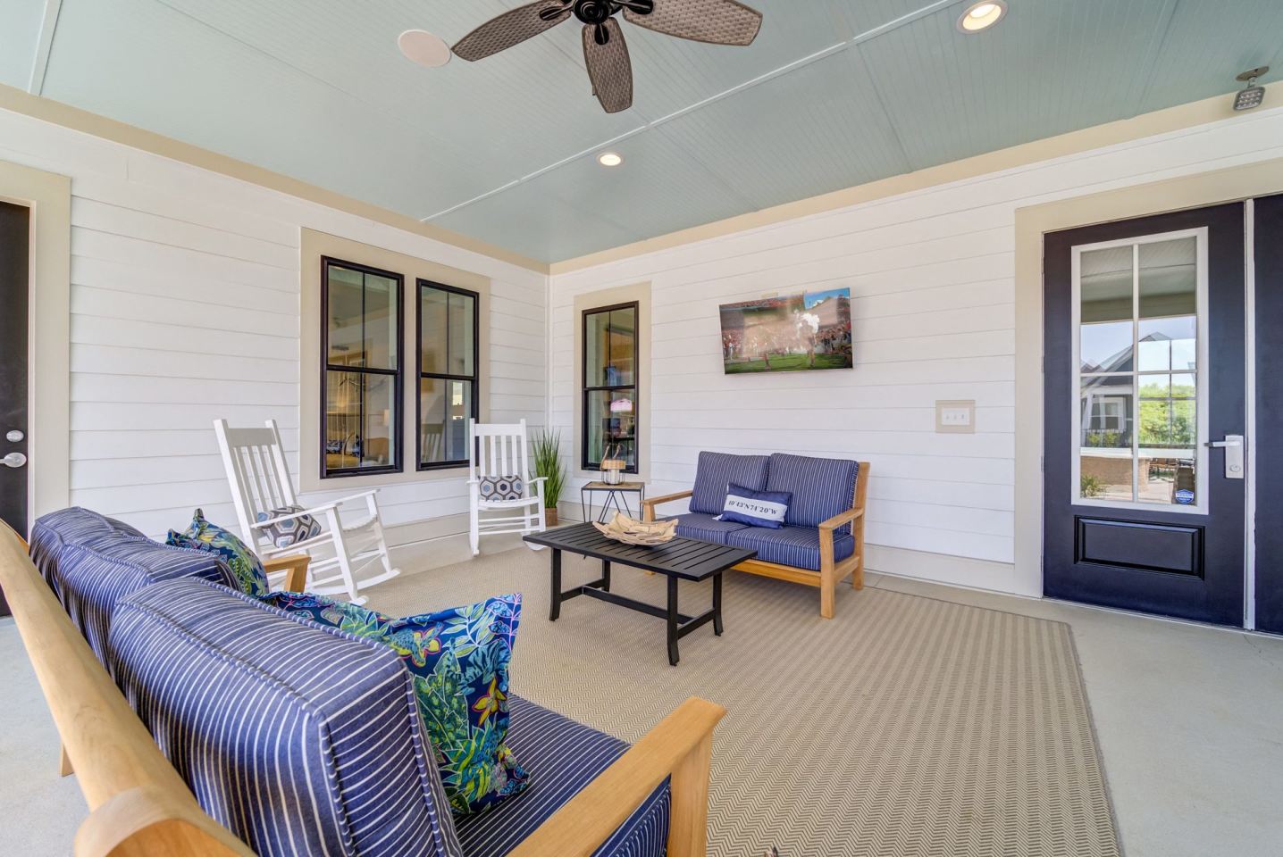 Seaglass Cottage Apartment Homes Image 6