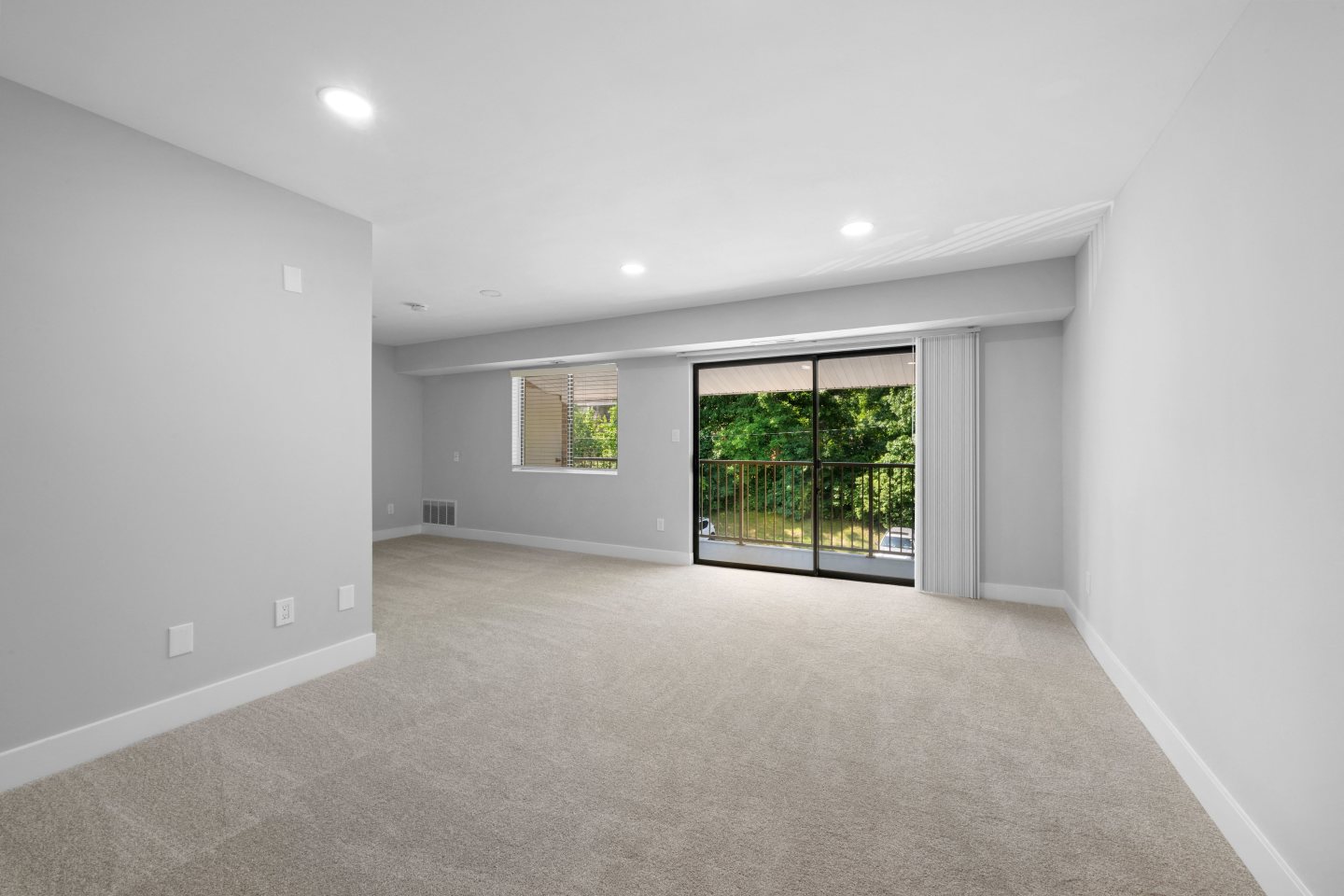 Gainsborough Court, Churchill Mews, and Copperfield Square Apartments & Townhomes Image 73