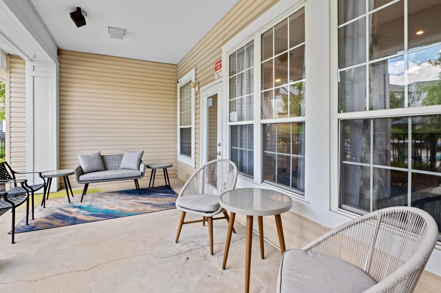 Avalon Oaks Apartments Image 20