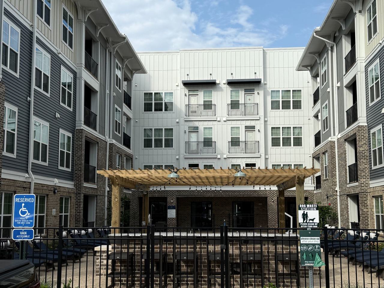 Avant at Huntington Pointe Image 17