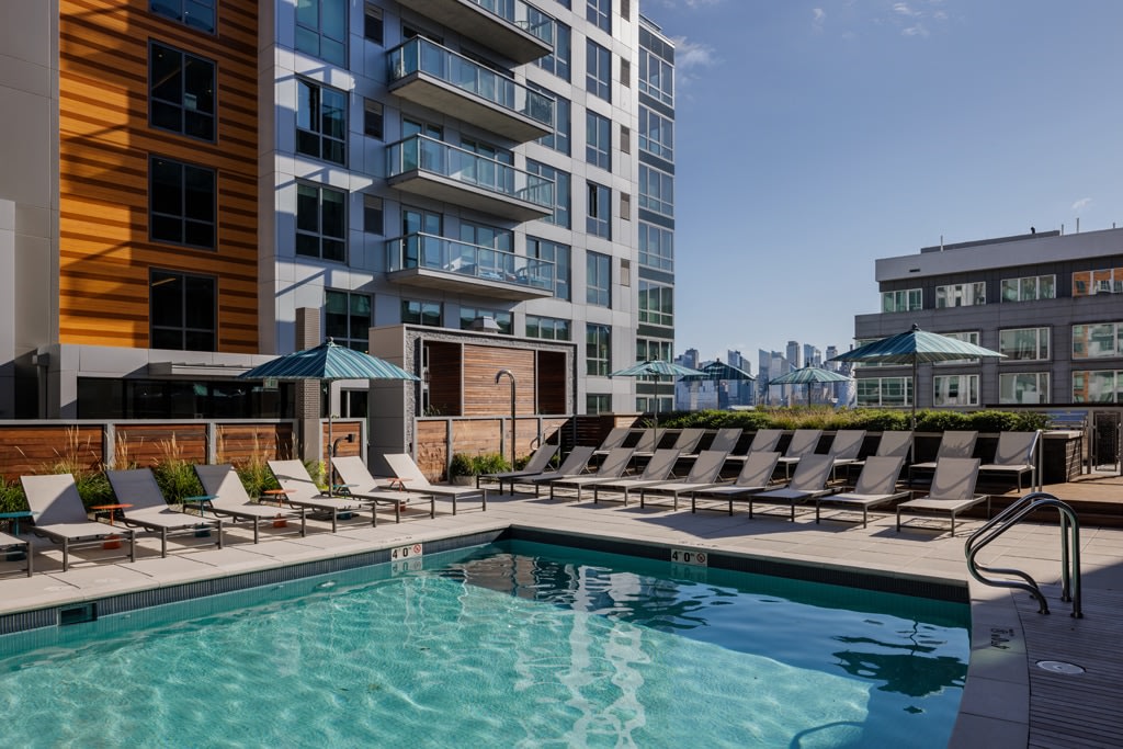 RiverHouse 9 at Port Imperial Image 1