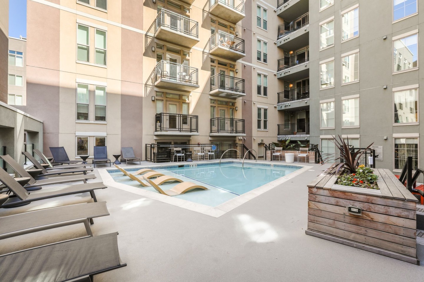 TwentyOne01 on Market Apartments Image 15
