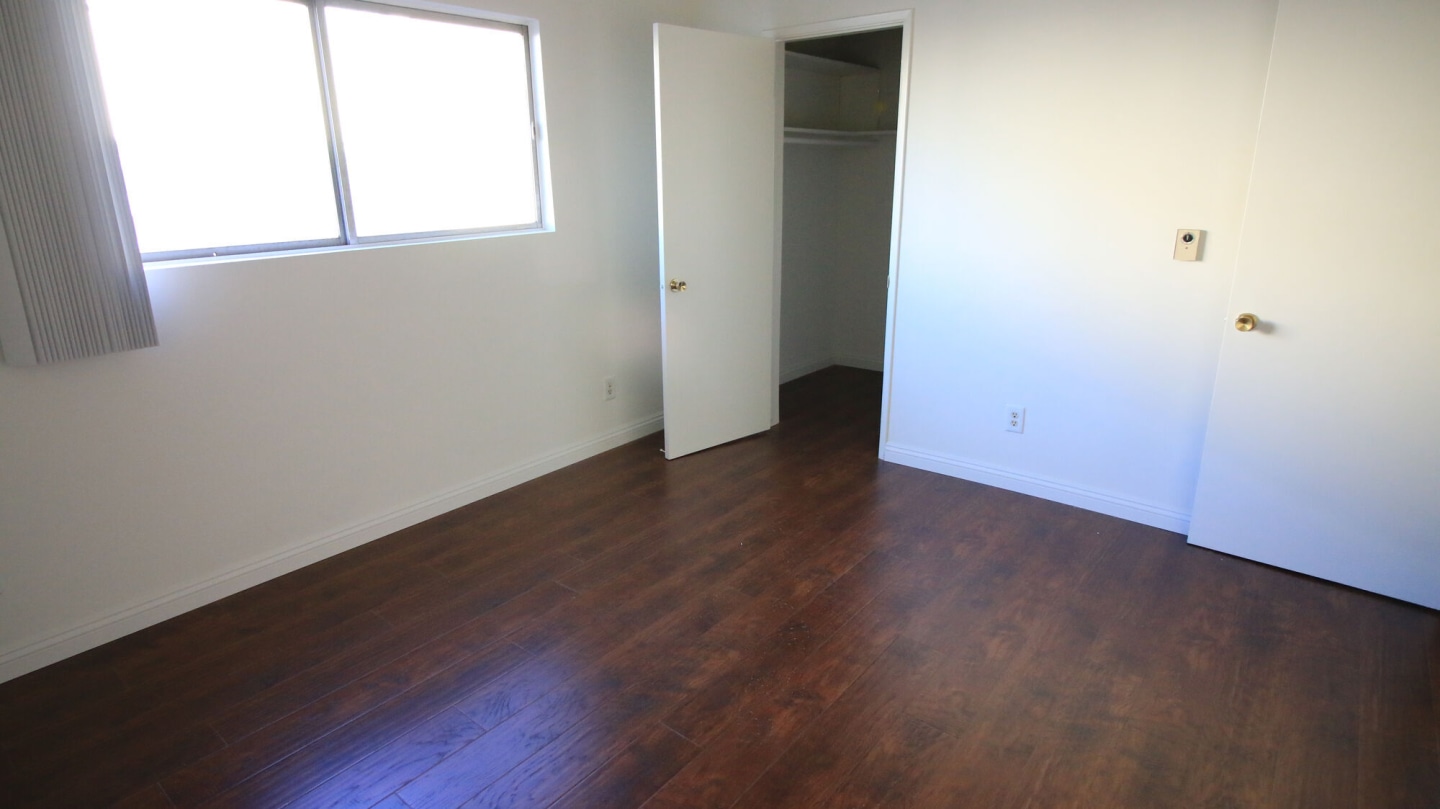 Regency Apartments Image 6