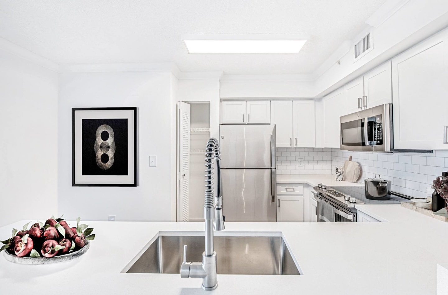Gables Grand Plaza Apartments Image 35