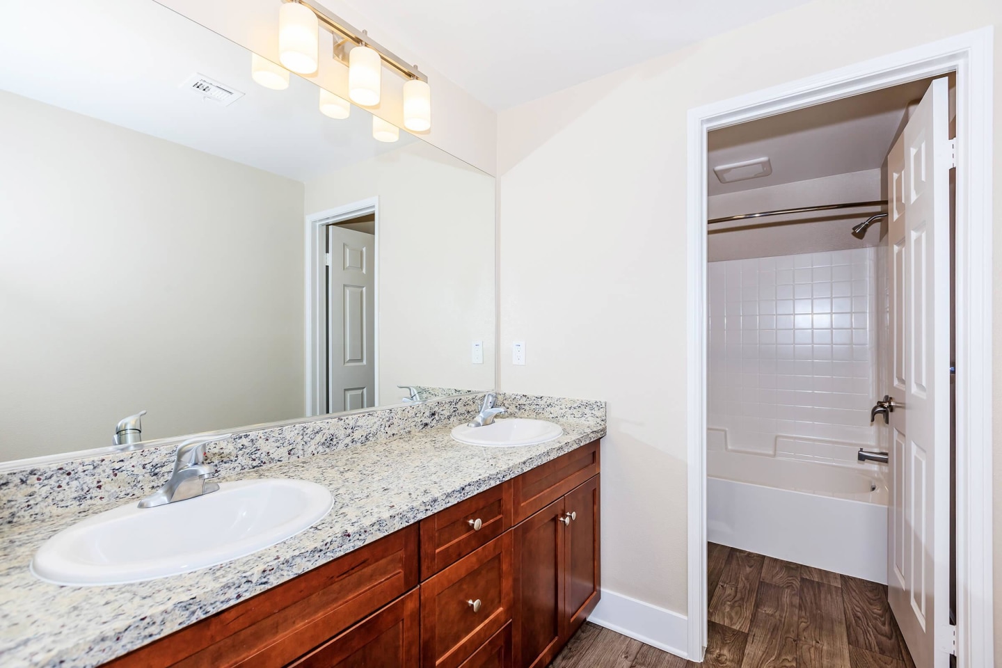 Sendero Gateway Apartment Homes Image 51