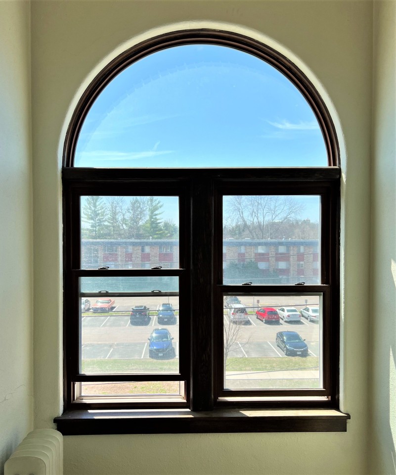 Town & Country Apartments Image 3