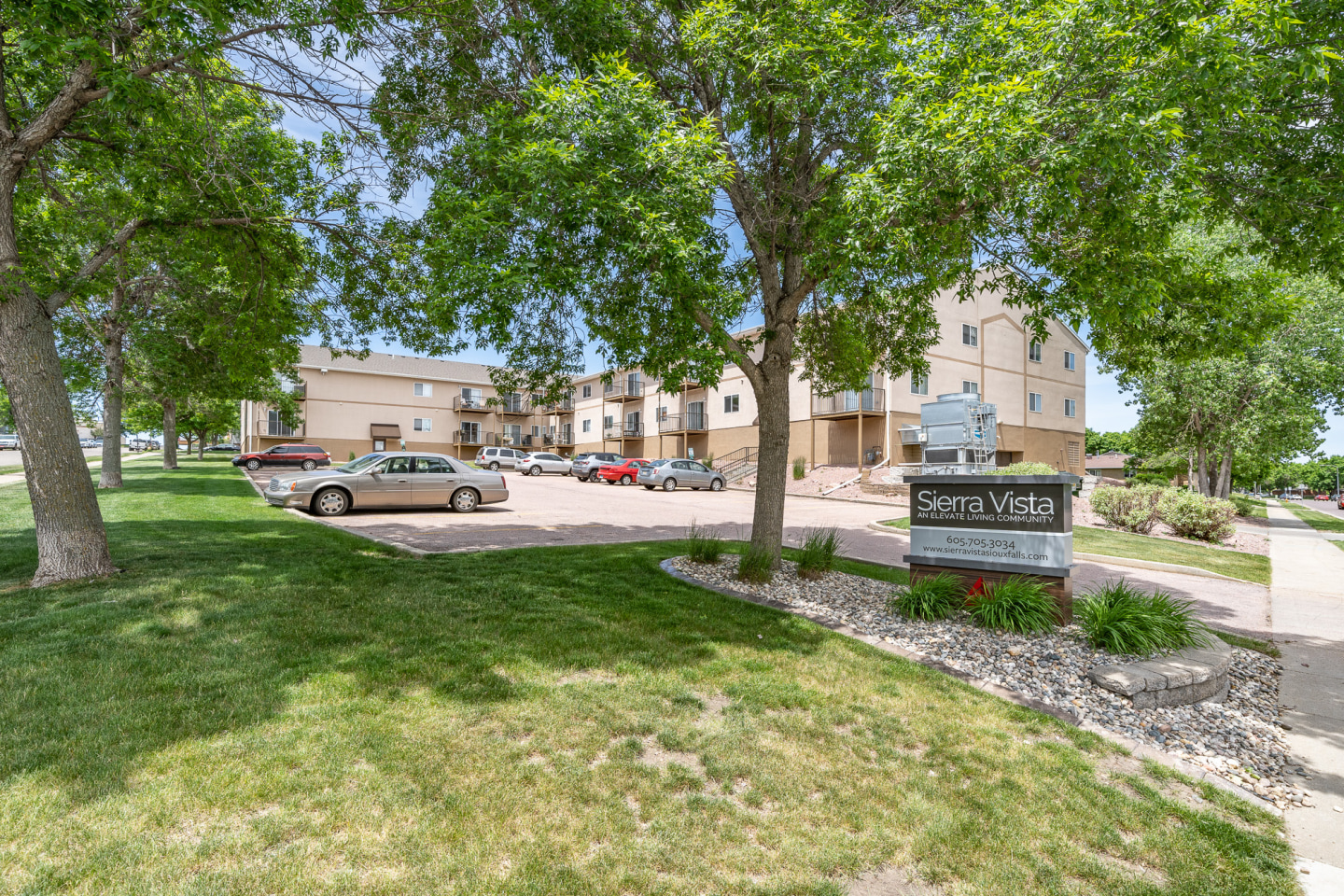 Sierra Vista Apartments Image 2