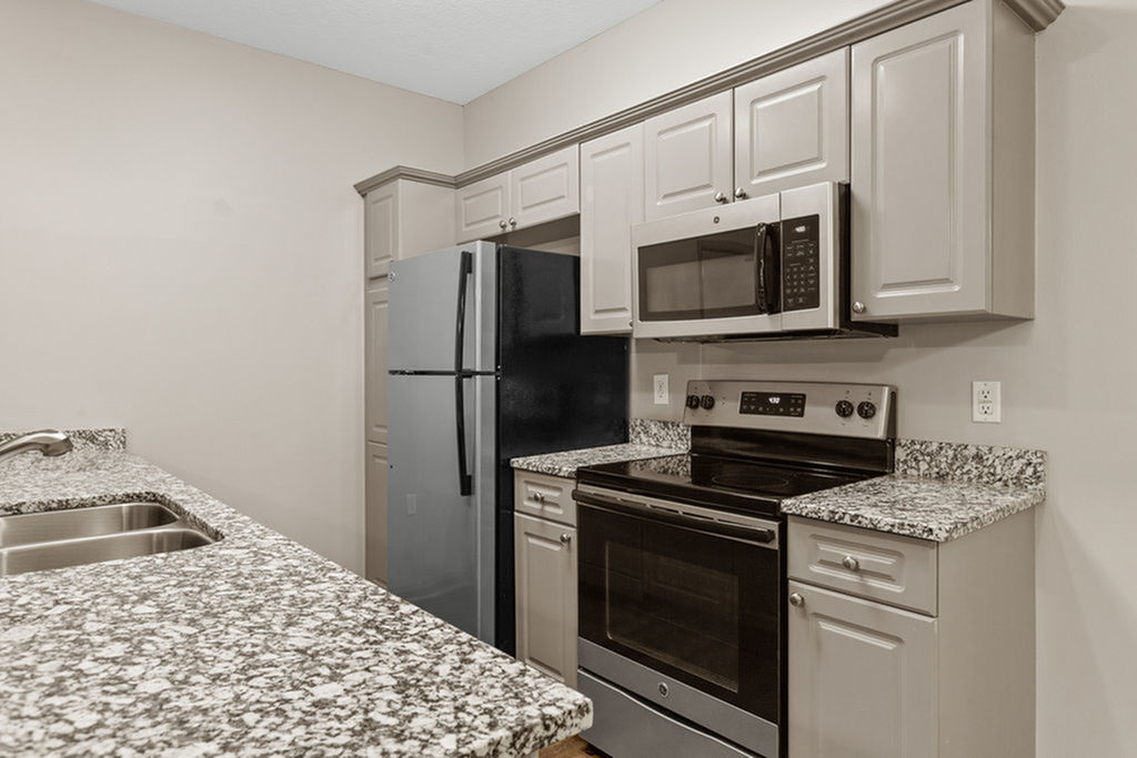 Marble Cliff Commons Image 77