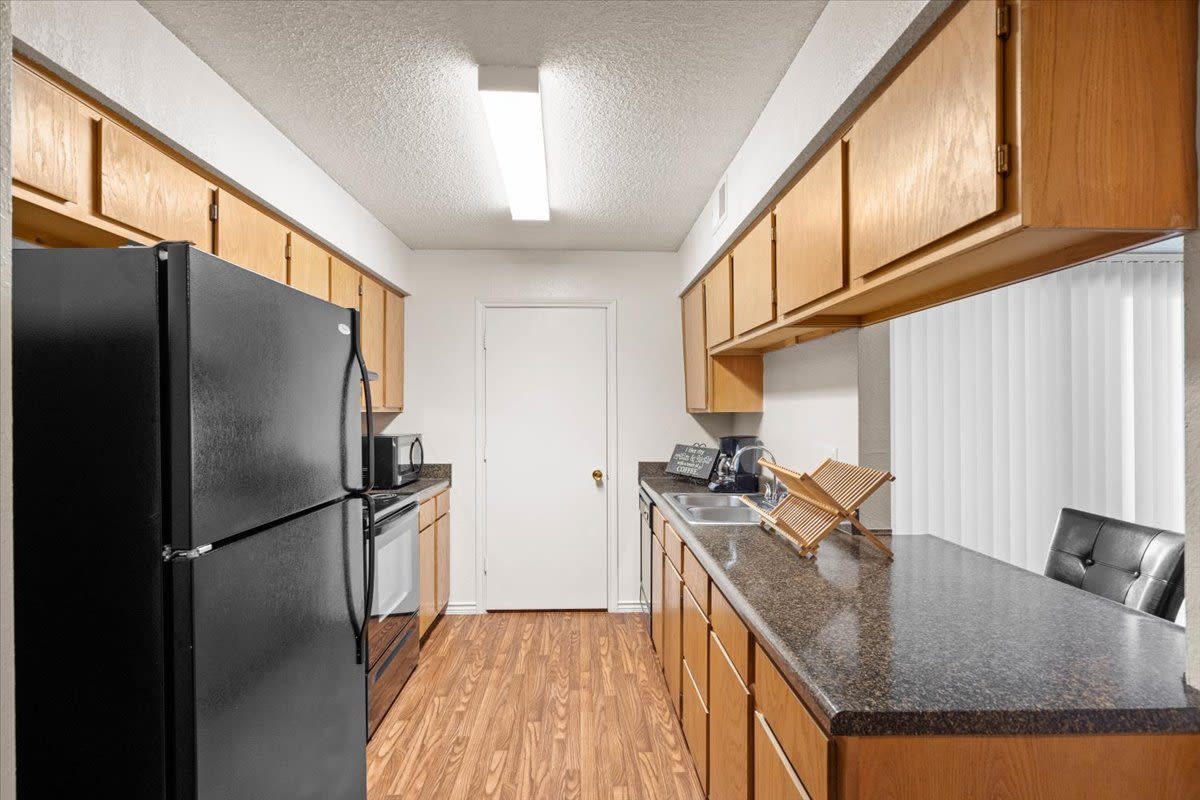 Wind River Lodge Apartments & Townhomes Image 5