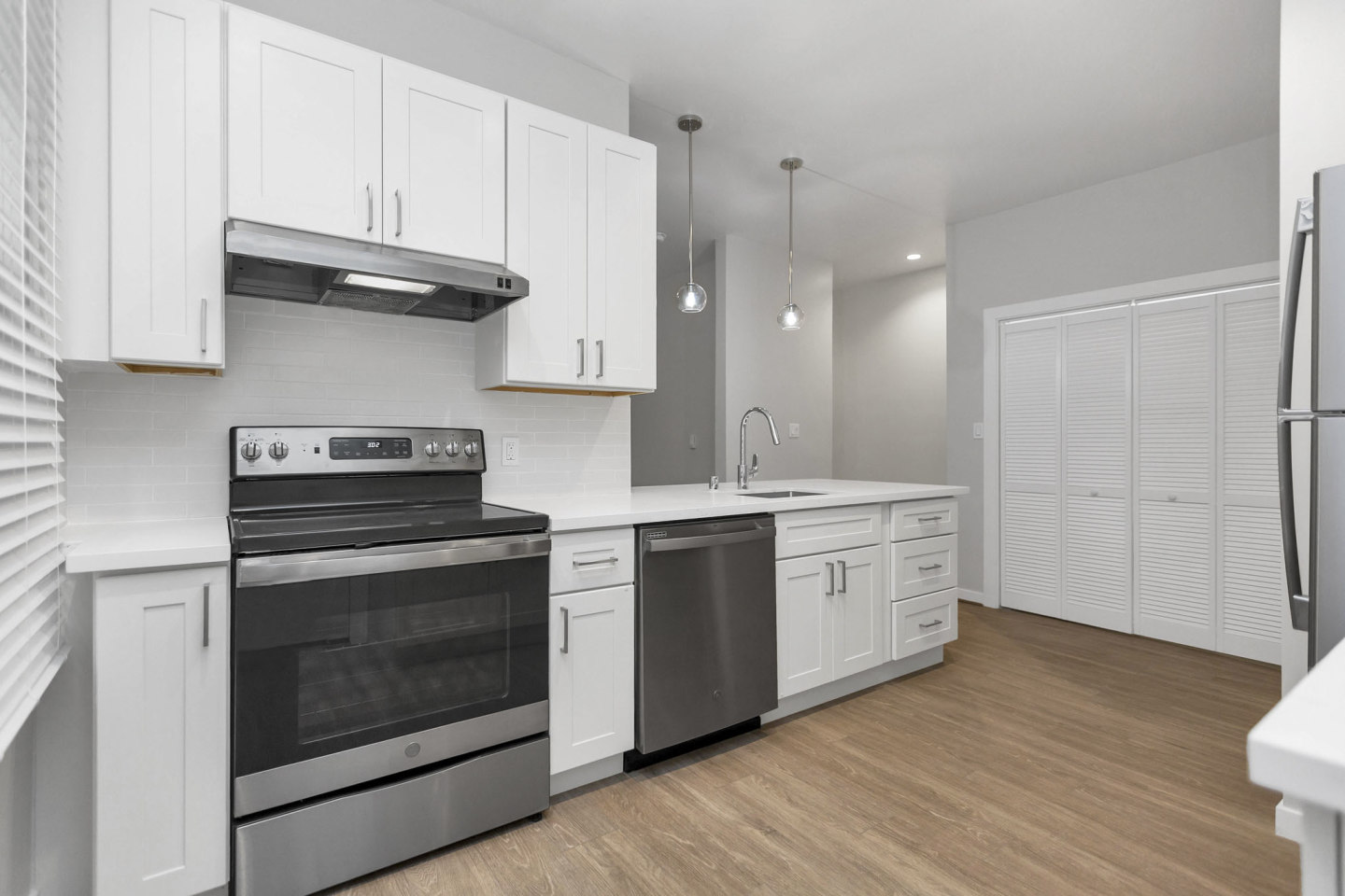 1244 California Apartments Image 14