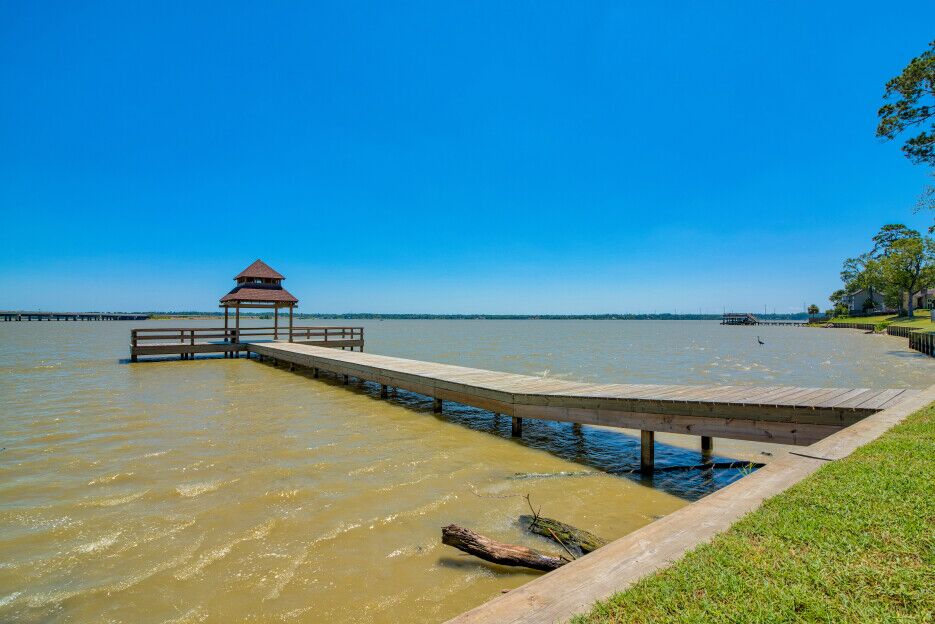Lake Forest Image 17