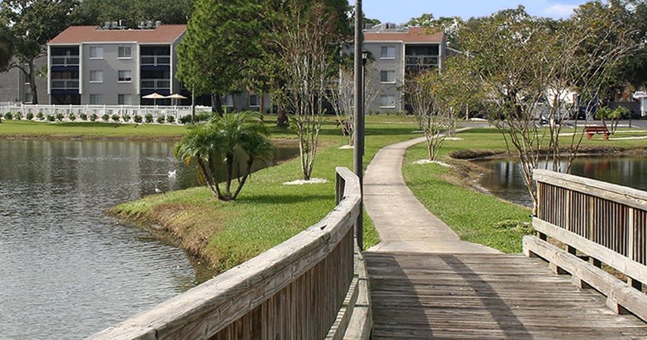 Promenade at Edgewater Image 22