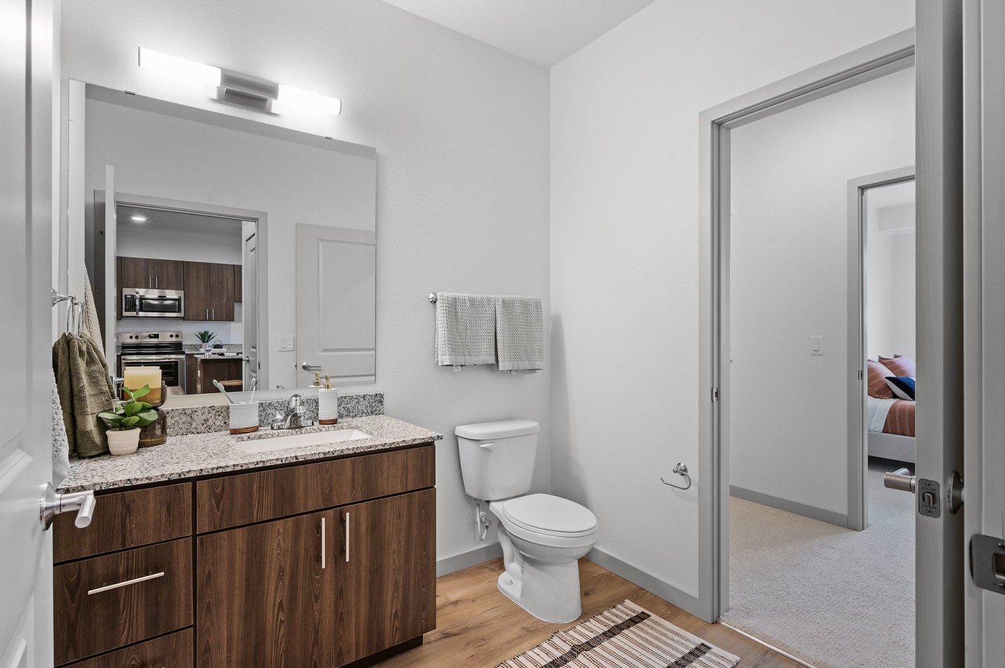 Fenview Flats Image 38