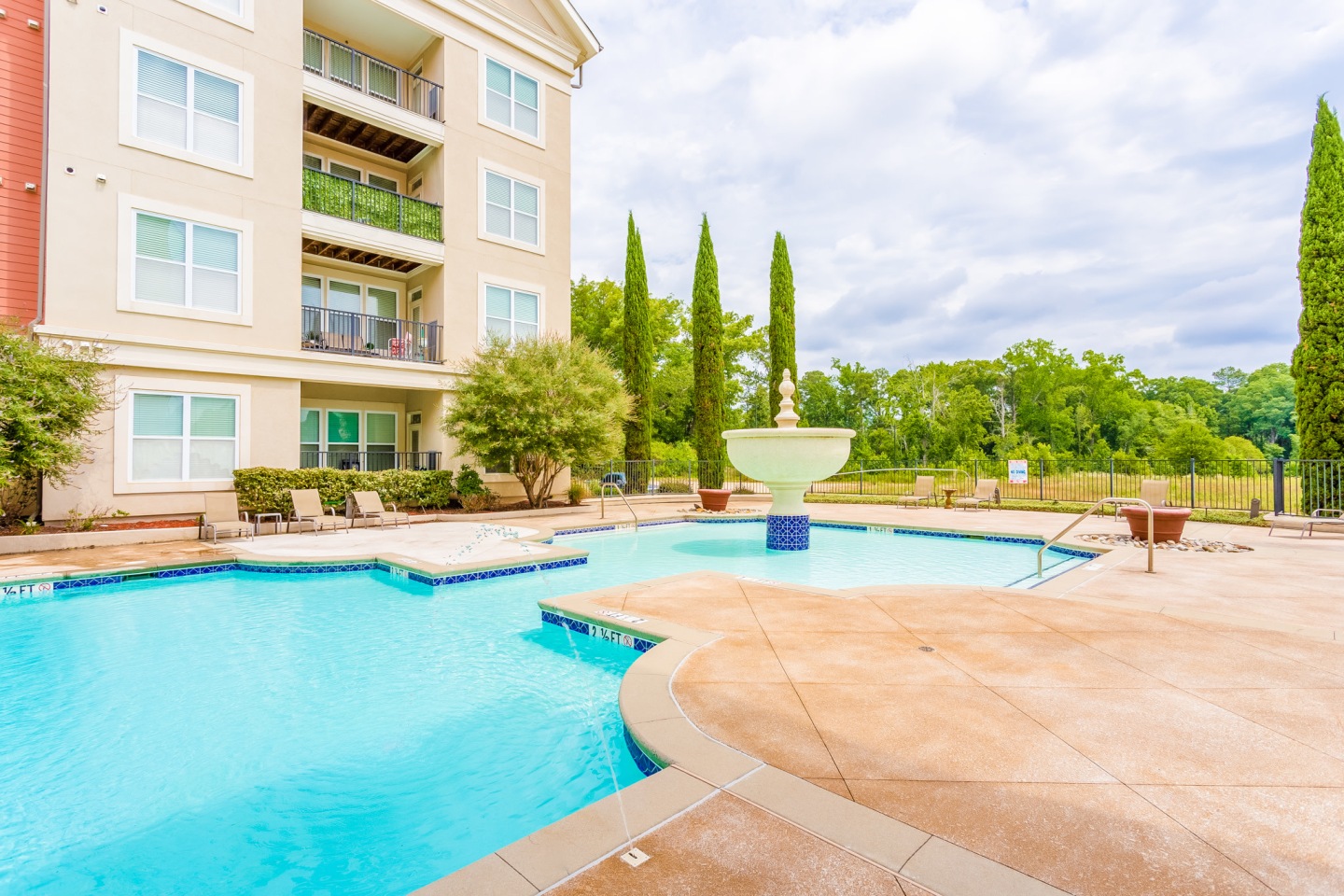 The Villagio Image 13