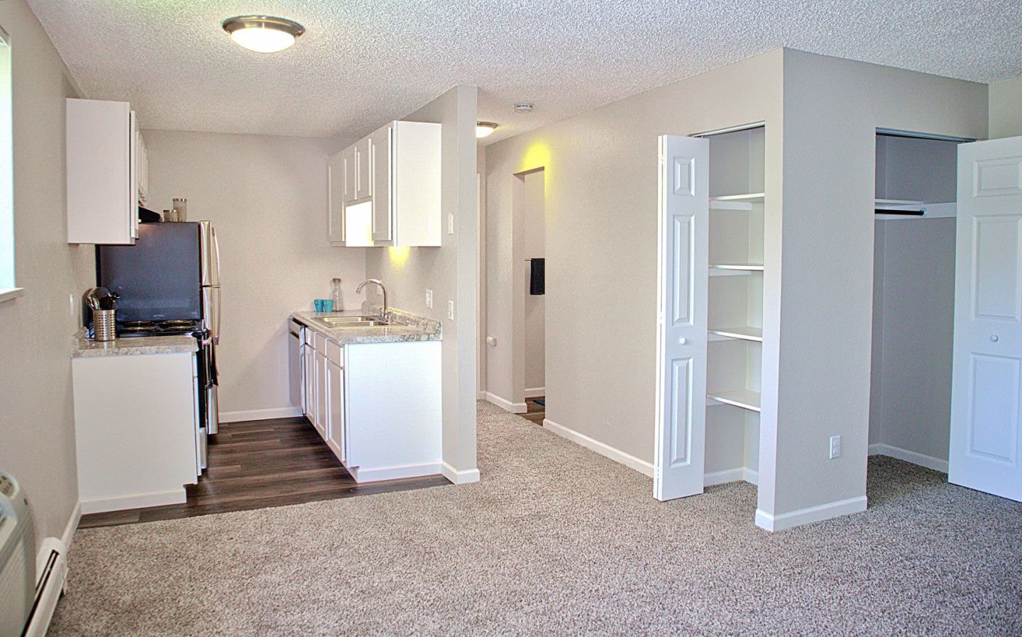 Lamar Village Apartments Image 11