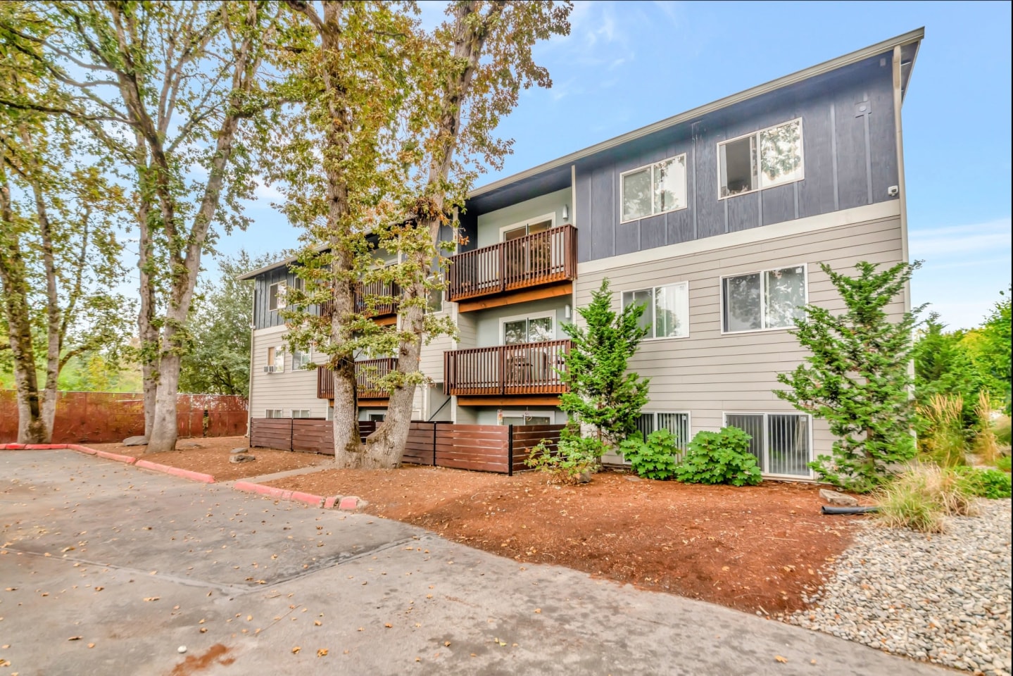 Parker Apartments Image 12