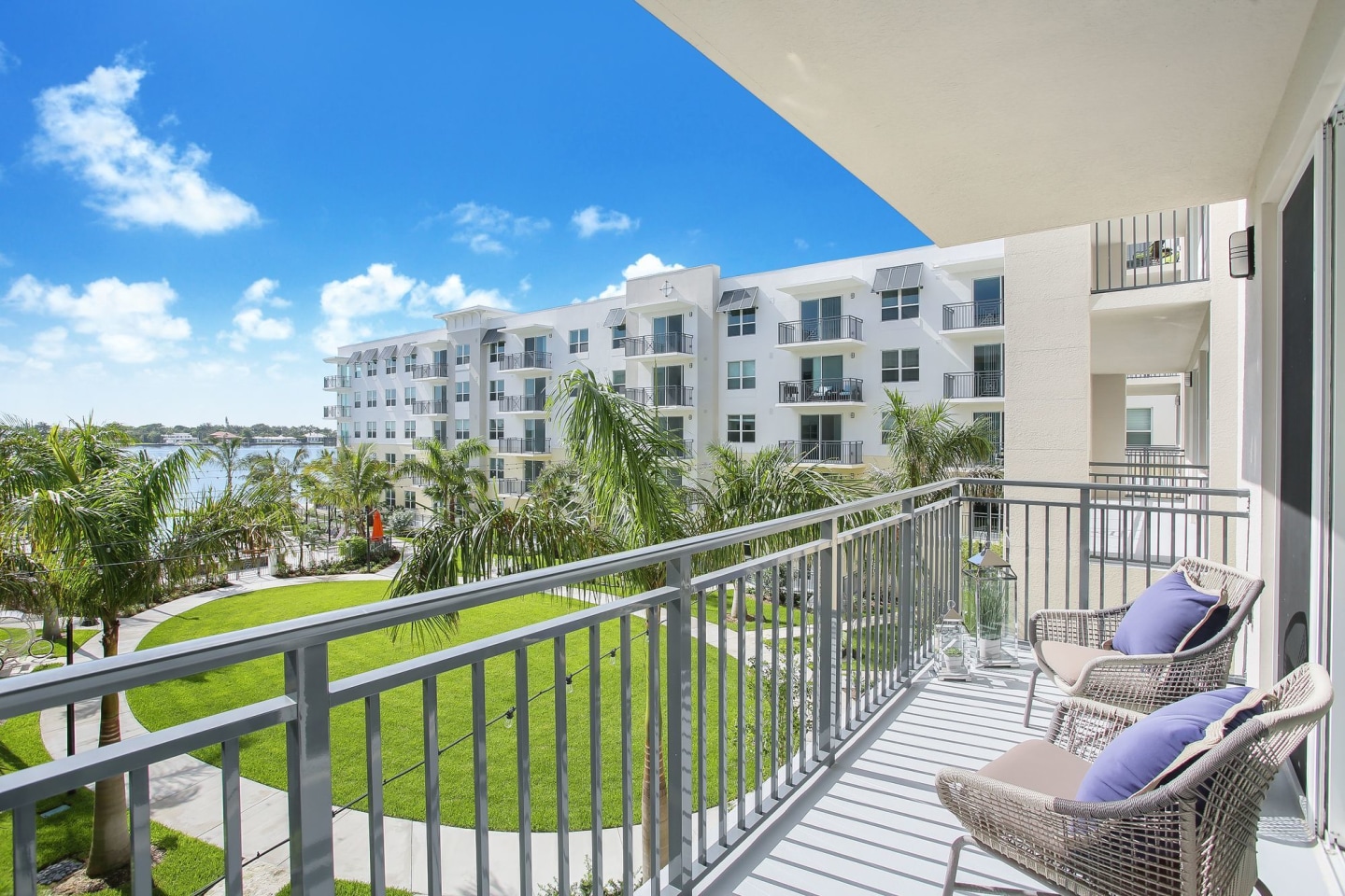 Aura Seaside Image 20