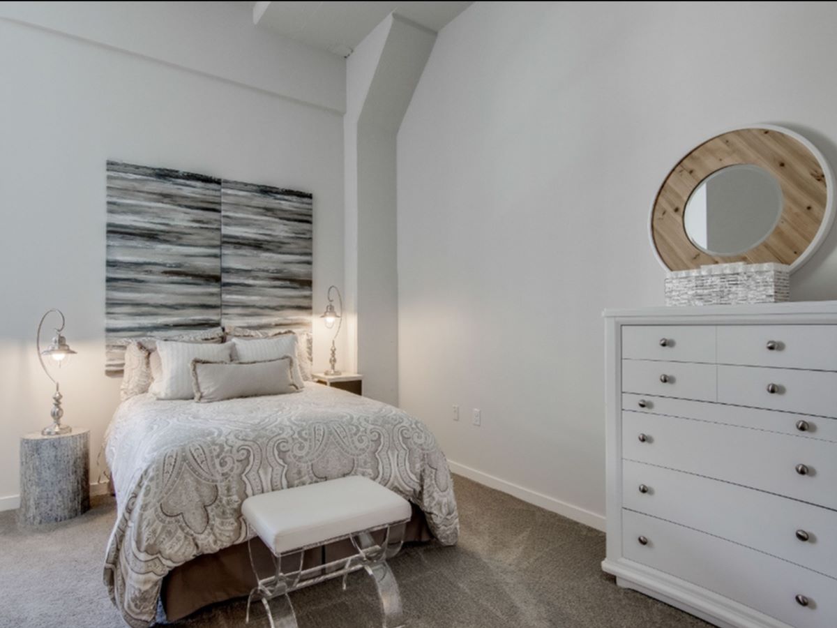 520 Park Image 4