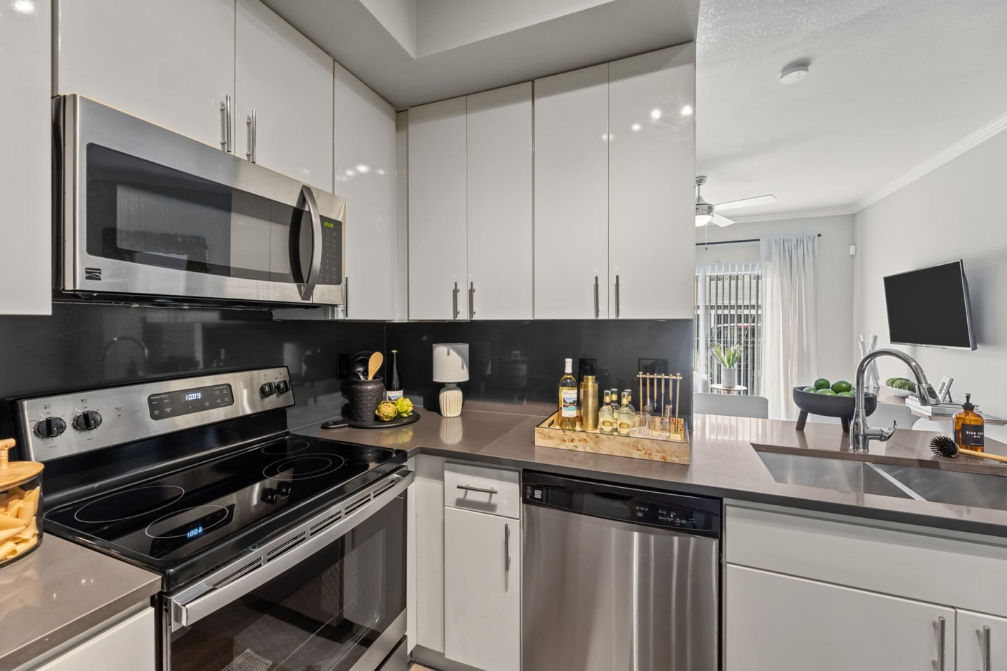 Aspect Image 7