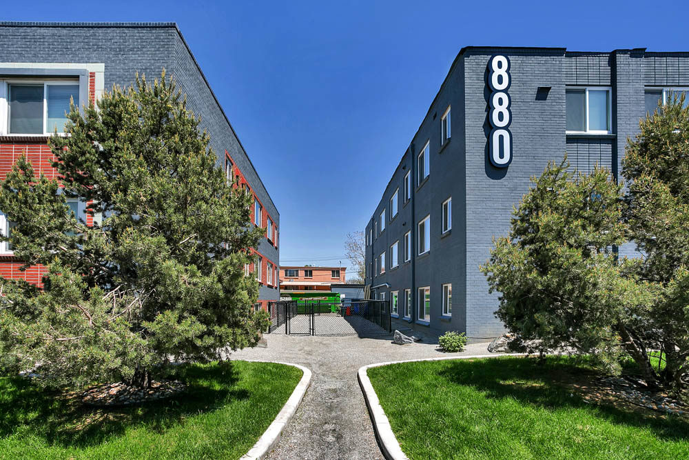 880 & 890 Dexter Image 2