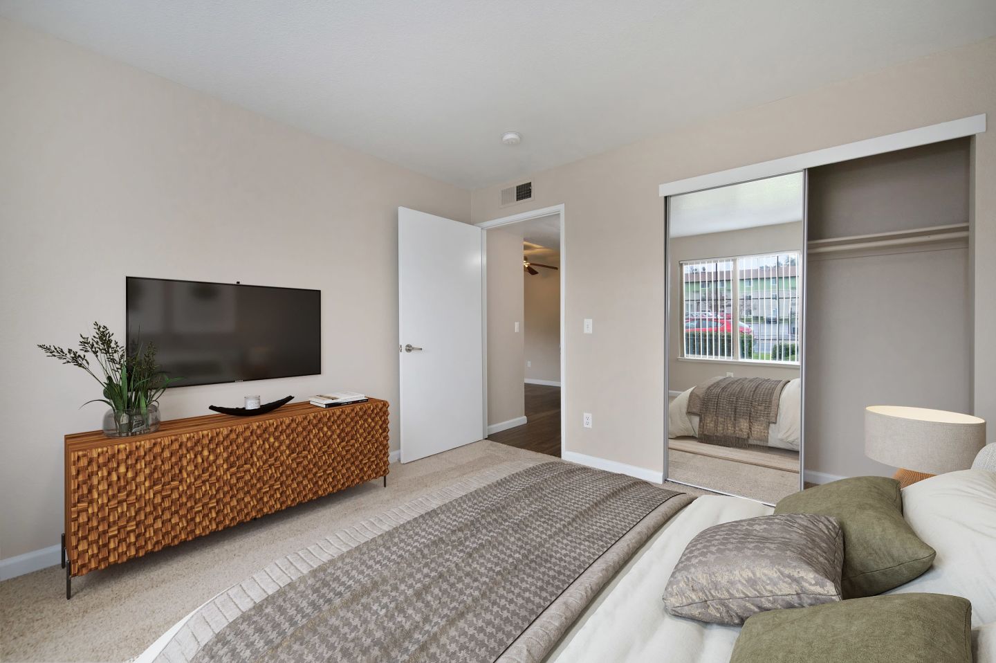 Cobblestone Creek Image 13