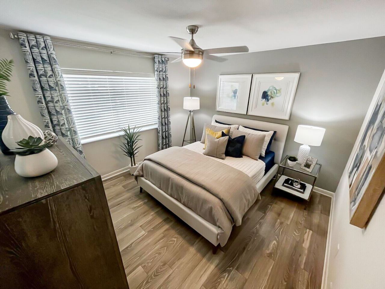 Bella 810 Image 6