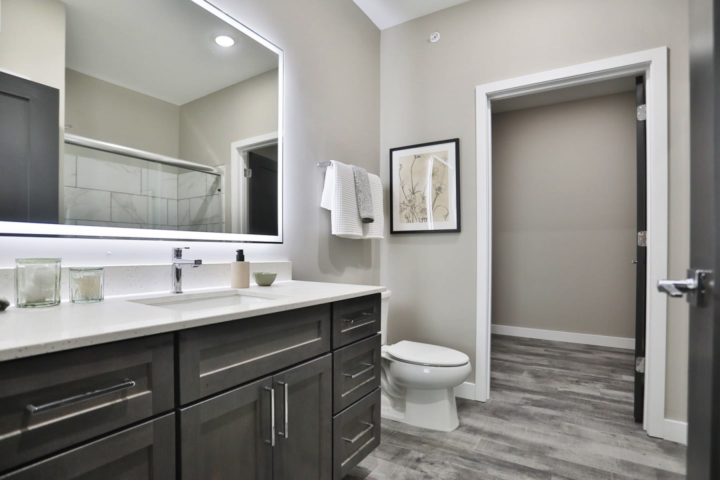 Altair Apartments Image 10
