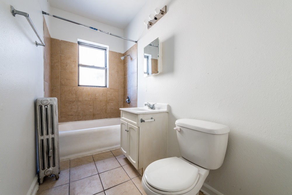 1748 E 71st Image 8