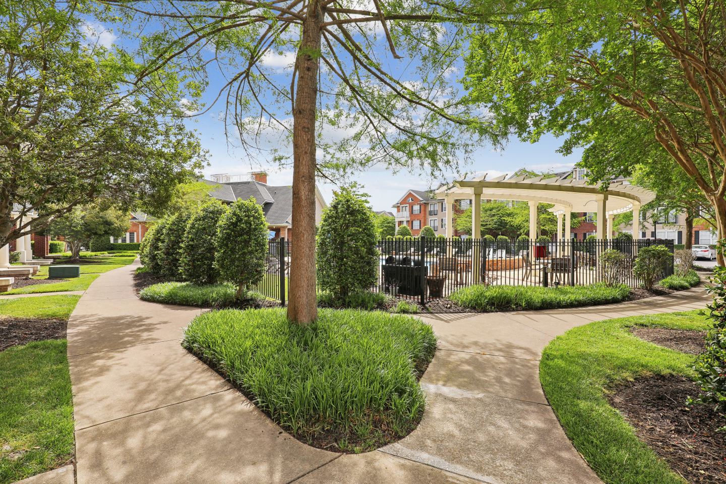 Nav850 at Olde Towne Image 16