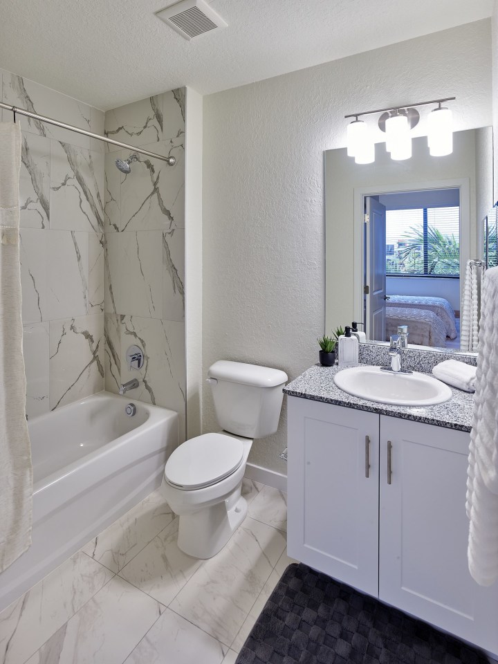 Gateway Luxury Apartments Image 22