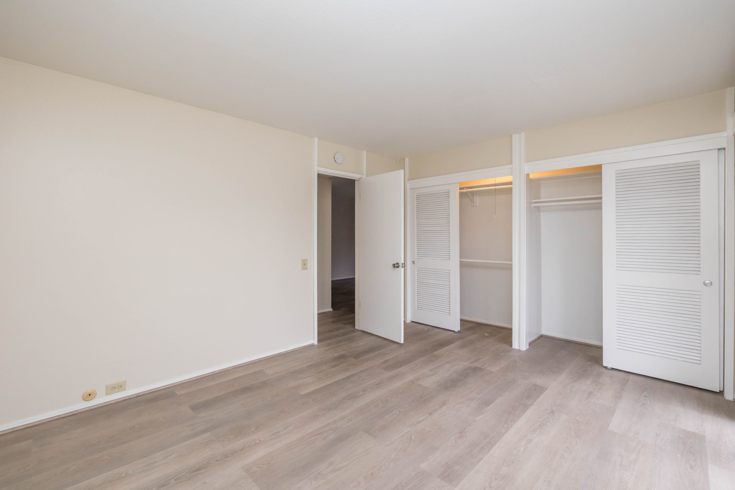 115 Moss Avenue Image 6