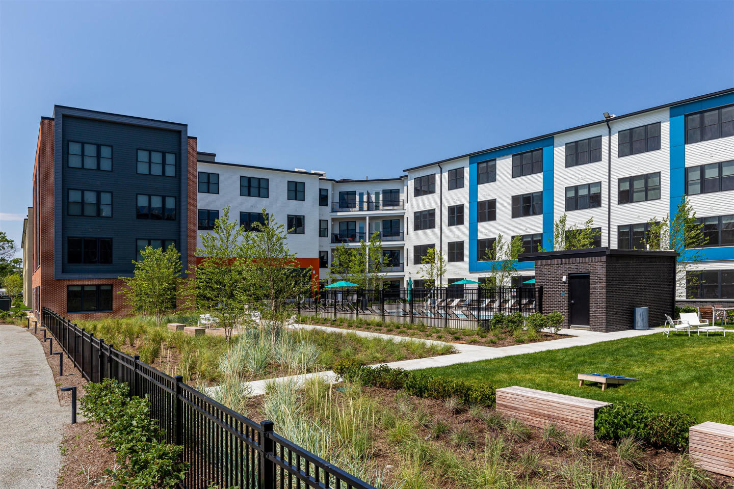 Parkway Apartments Image 14