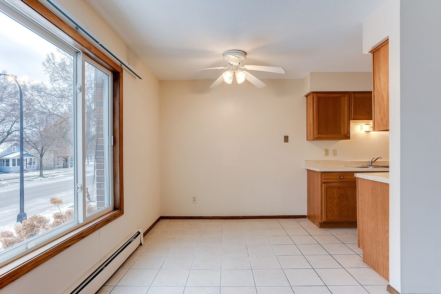 4052 Minnehaha Ave Image 8