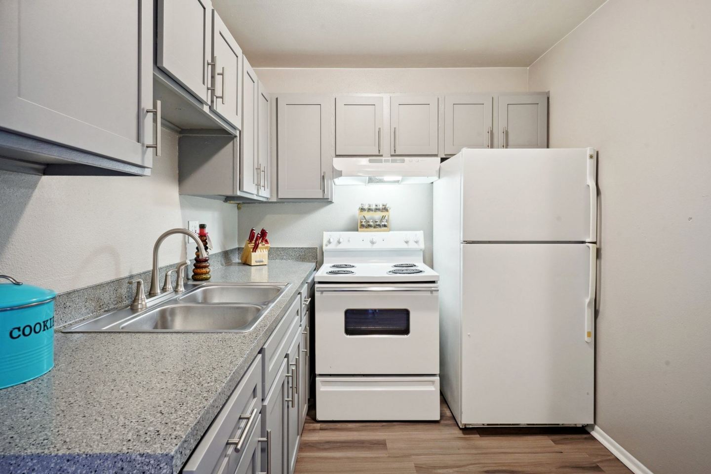 Westview Apartments Image 2