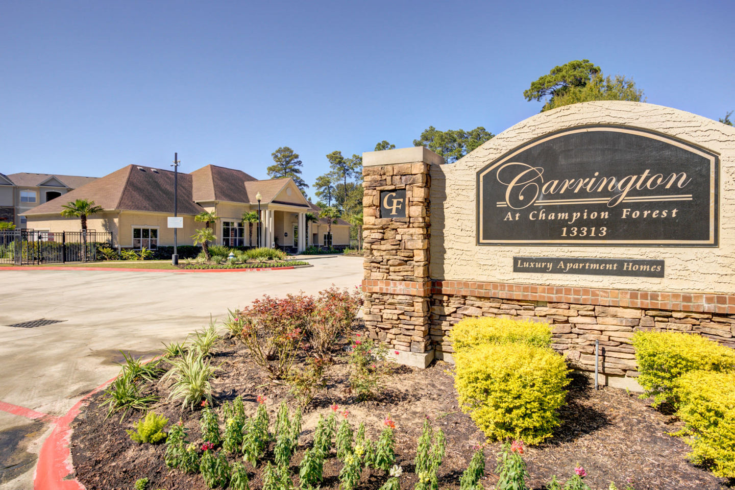 Carrington at Champion Forest Apartments Image 18