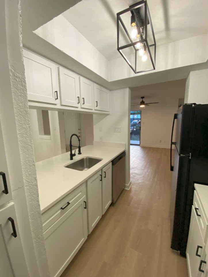 Townhollow Apartments Image 1