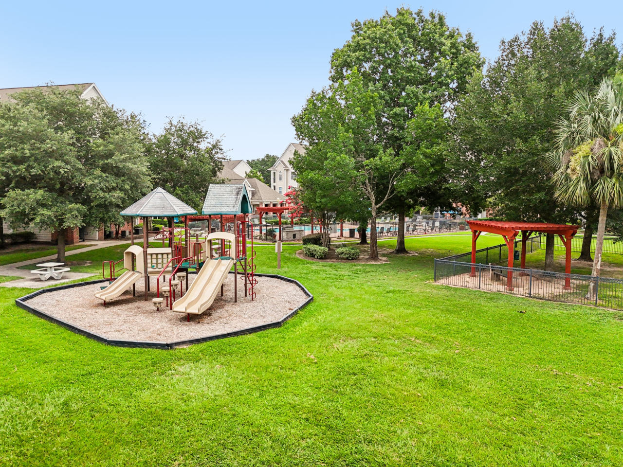 Kingwood Glen Image 2