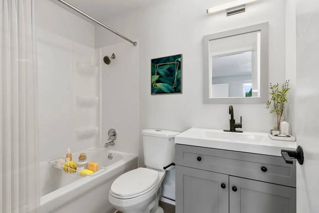 Capri Apartments Image 23