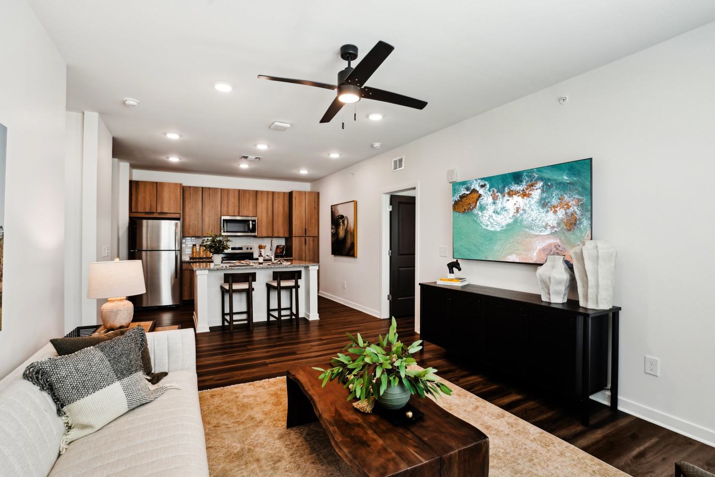 The Pullman Luxury Apartment Homes Image 117