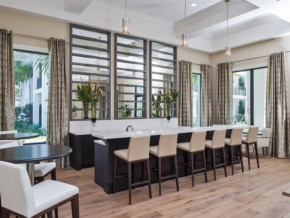 Avalon 850 Boca Image 9