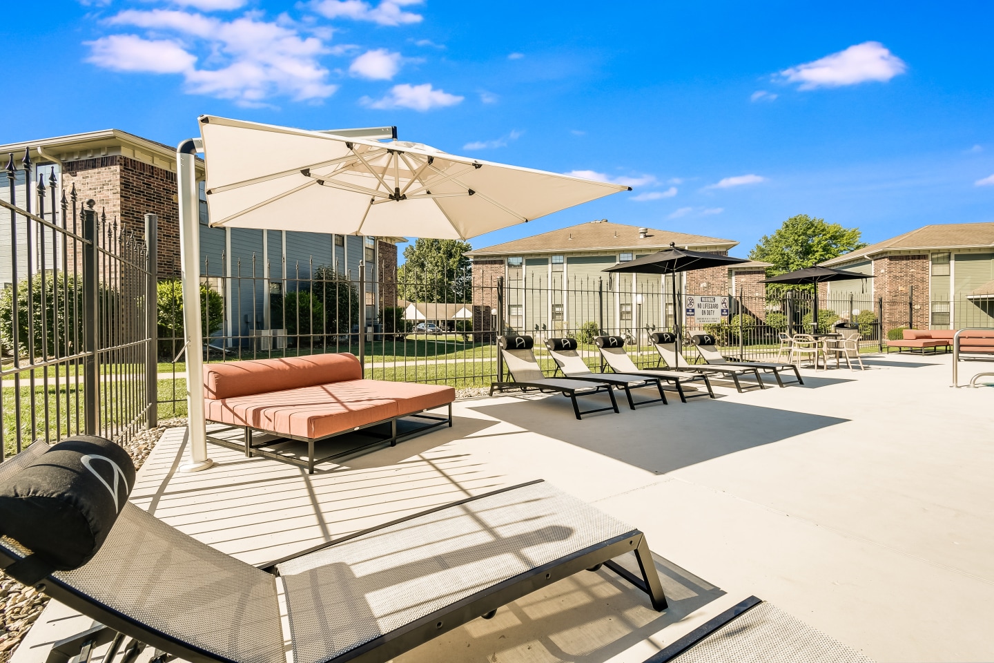 The Arbor Apartments and Townhomes Image 5