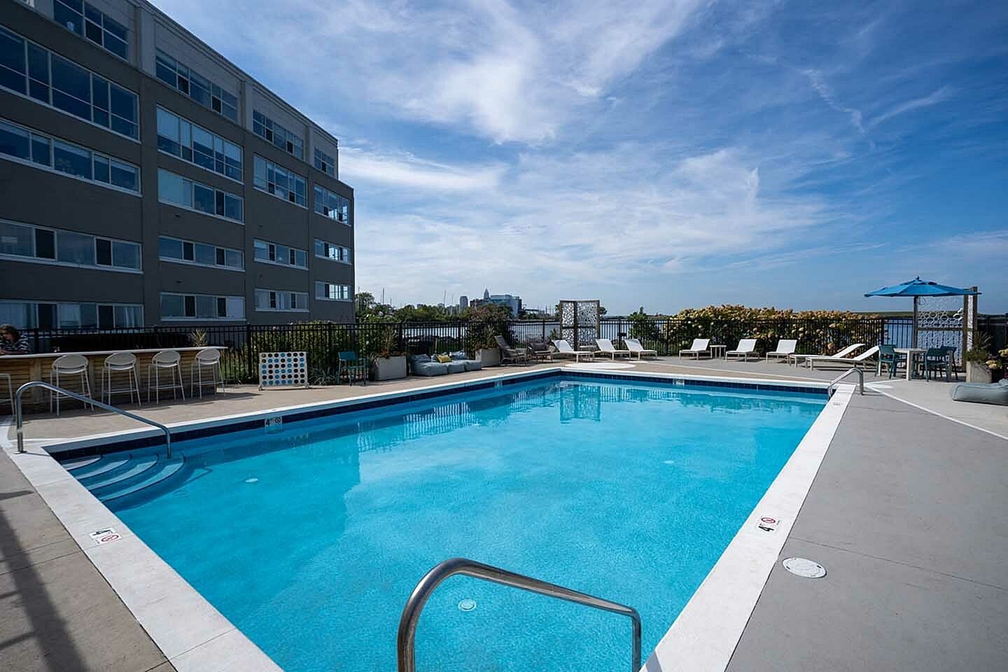 The Shoreline Apartments Image 18