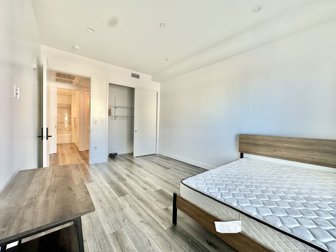 1751 Malcolm Ave - Student Housing Image 4