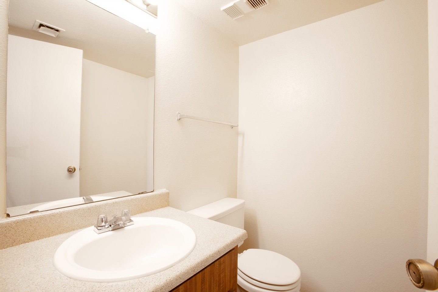 Townhomes on the Park Image 16