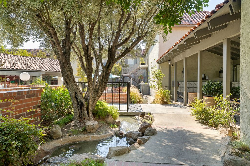 Brookside Terrace Image 6