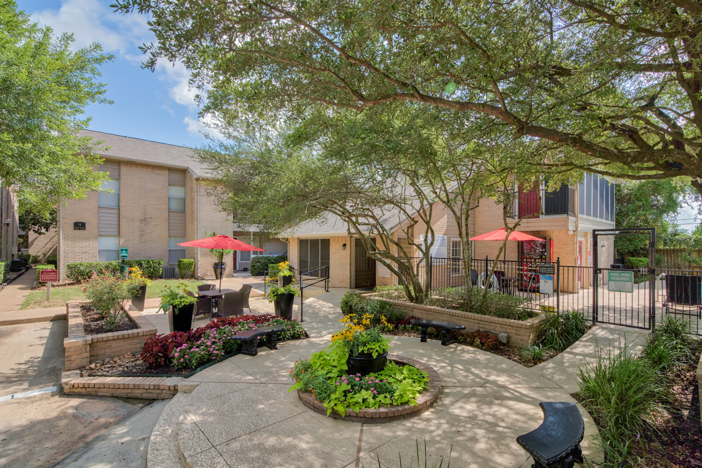 Century Park Image 19