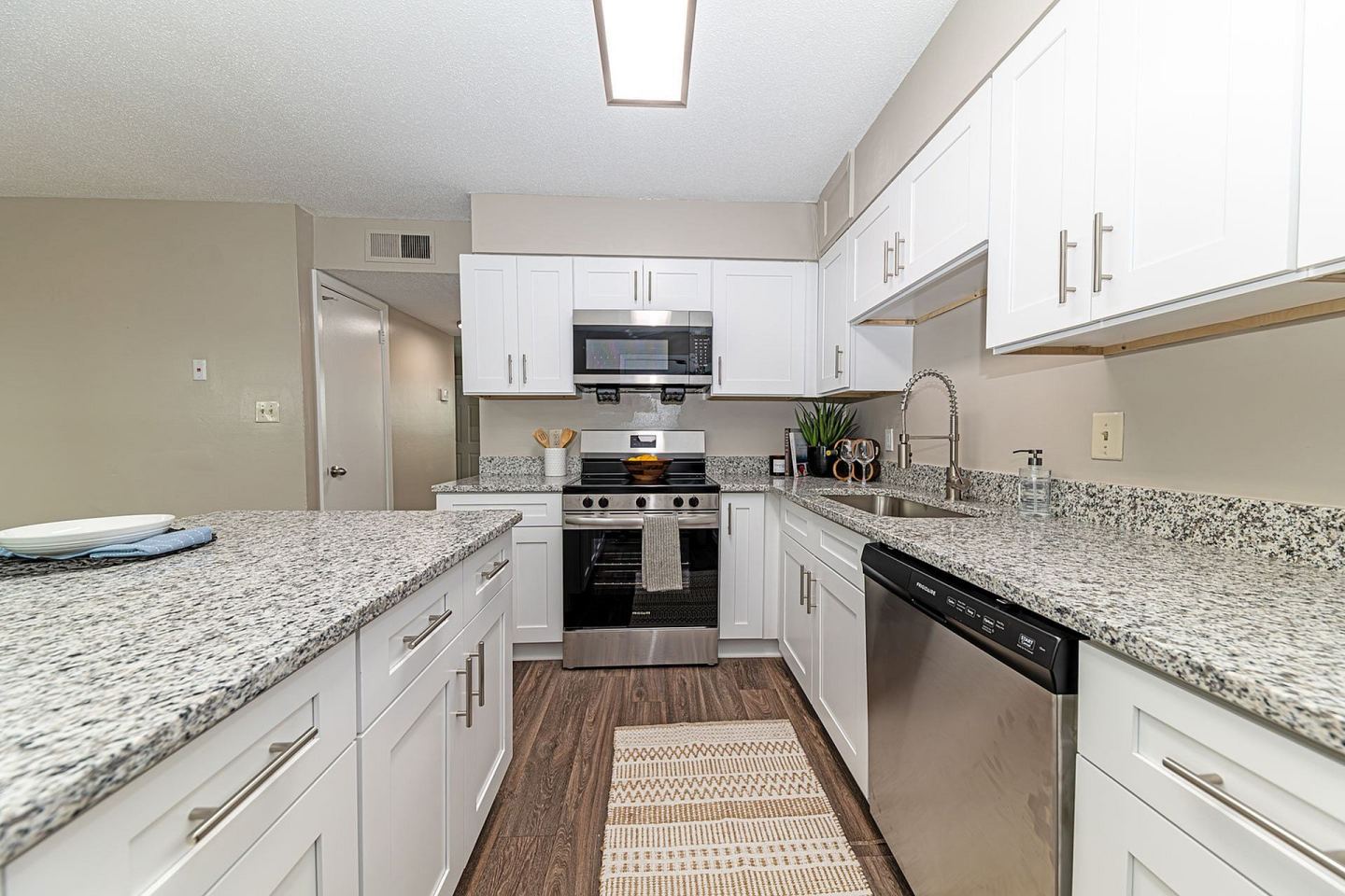 Windsor Village Image 10