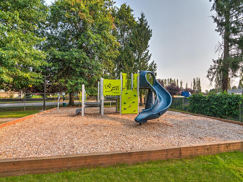 Pointe East Image 9